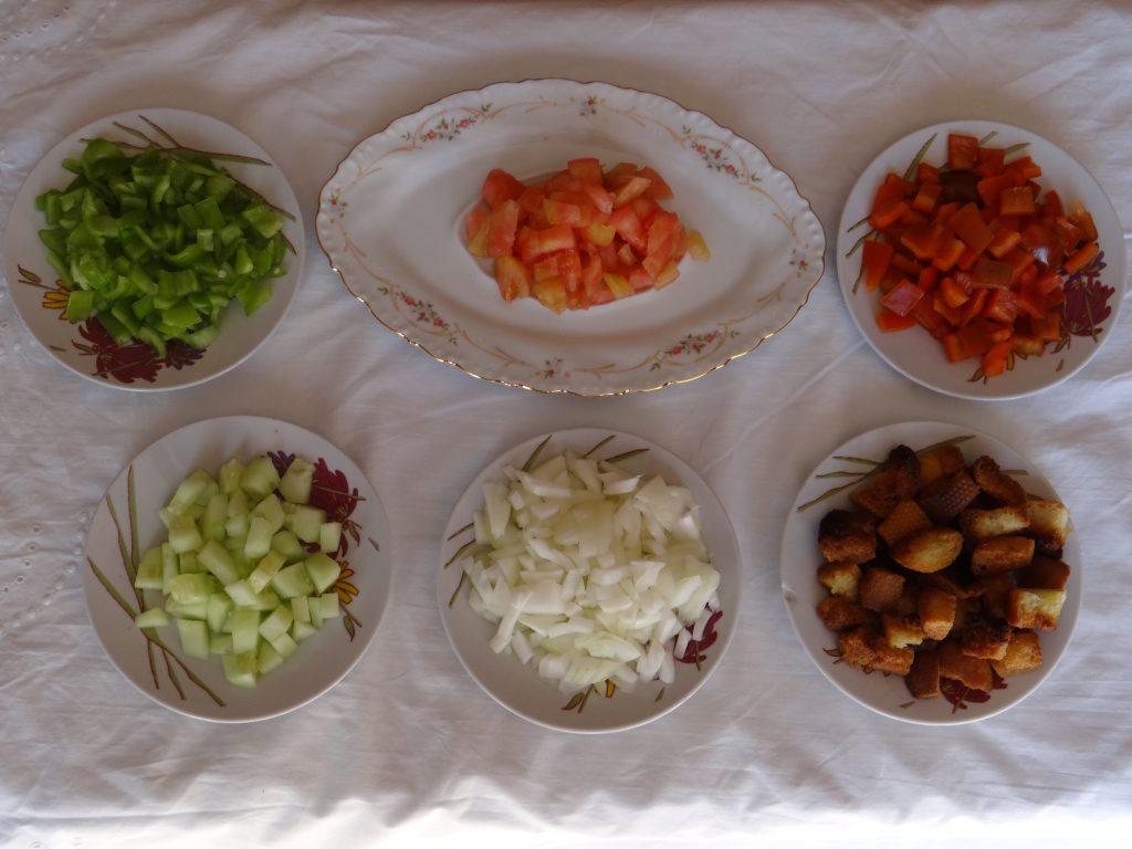 guarnición para el gazpacho